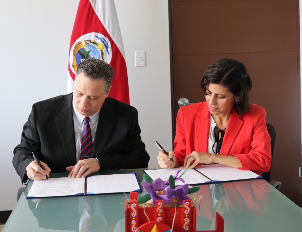 Firma acuerdo
